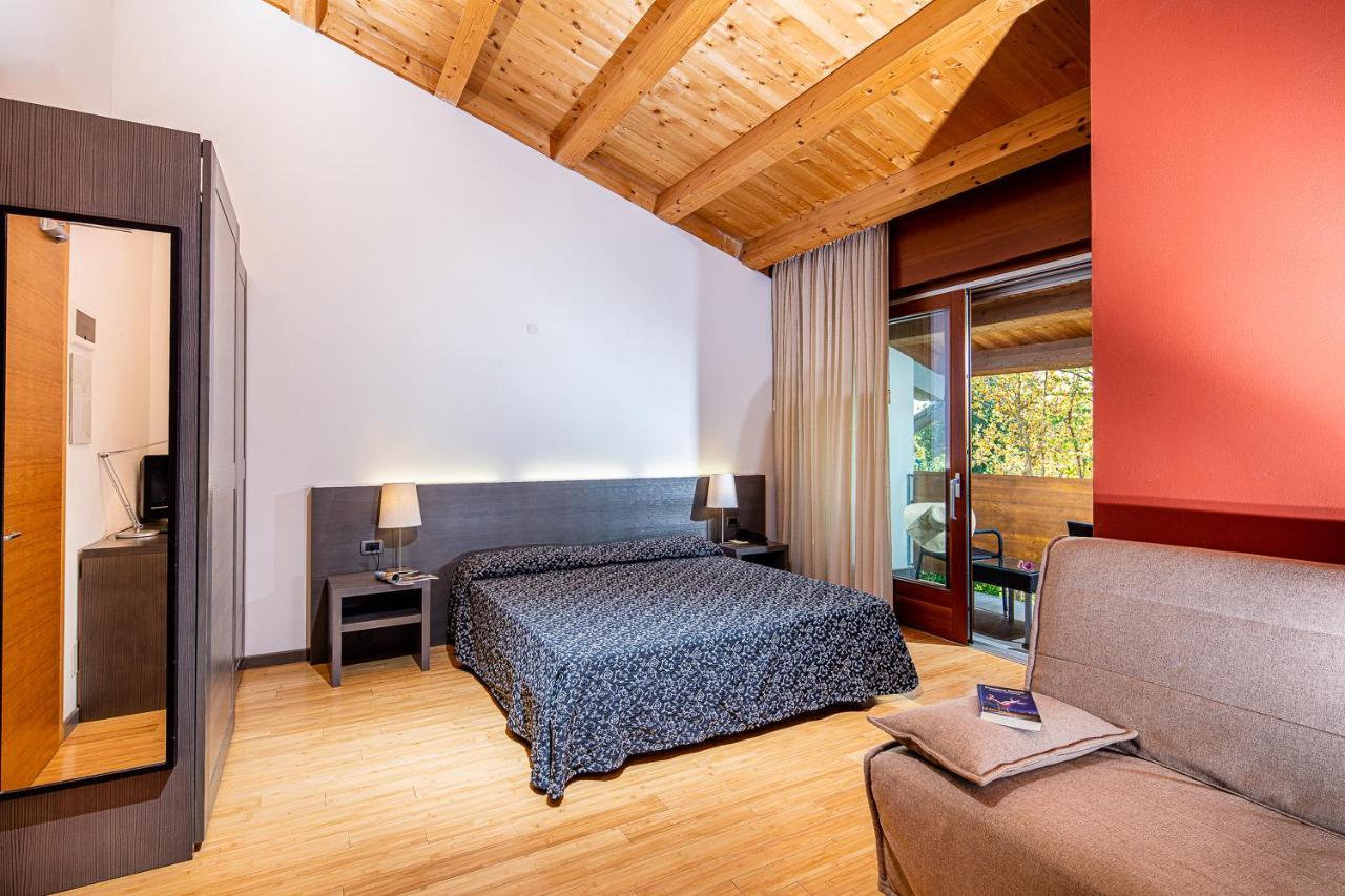 Hotel La Pergola Lignano Sabbiadoro Luaran gambar