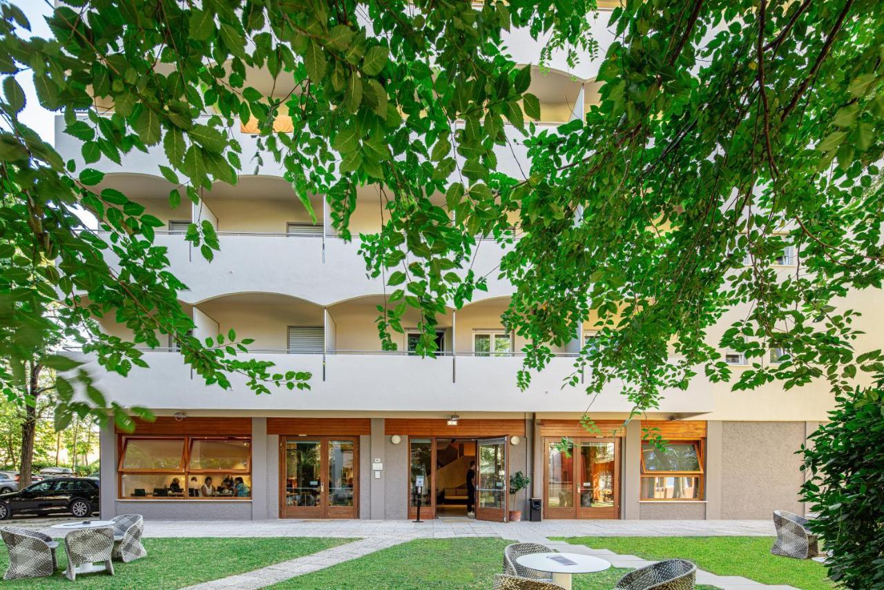 Hotel La Pergola Lignano Sabbiadoro Luaran gambar