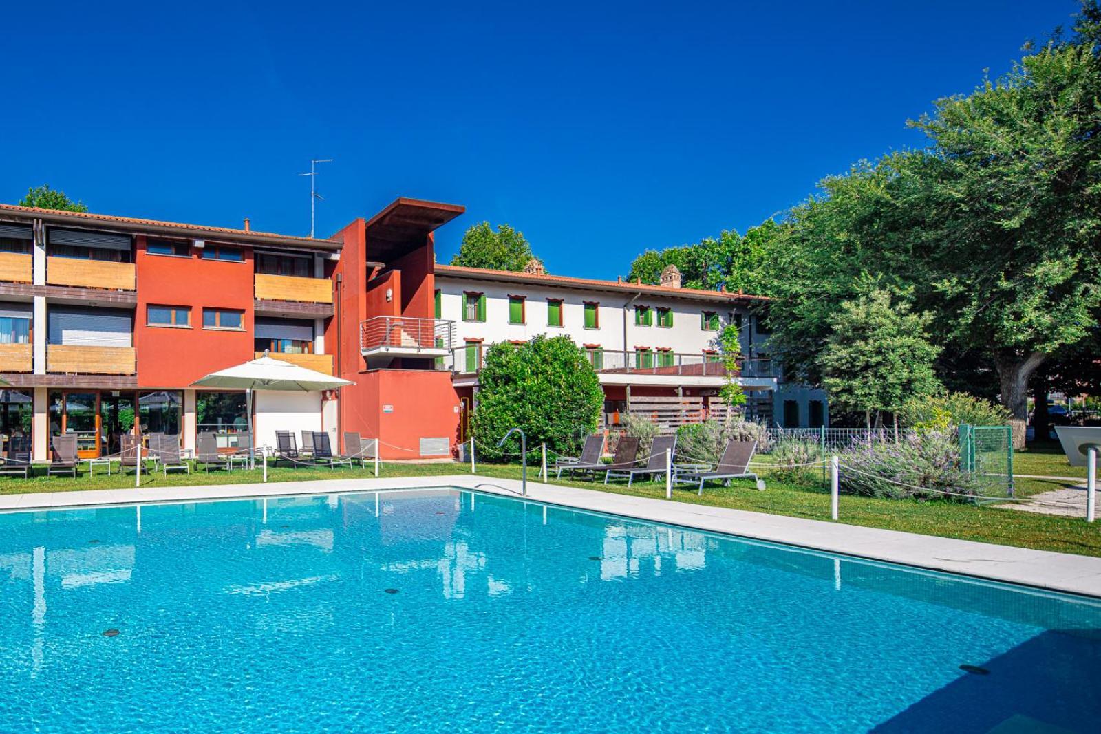 Hotel La Pergola Lignano Sabbiadoro Luaran gambar