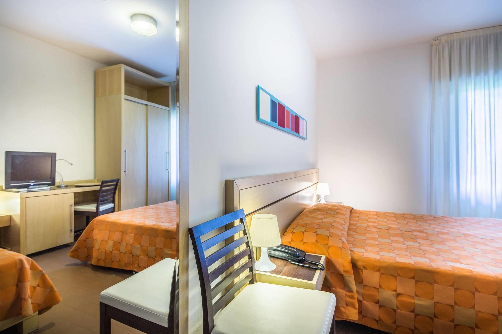 Hotel La Pergola Lignano Sabbiadoro Luaran gambar